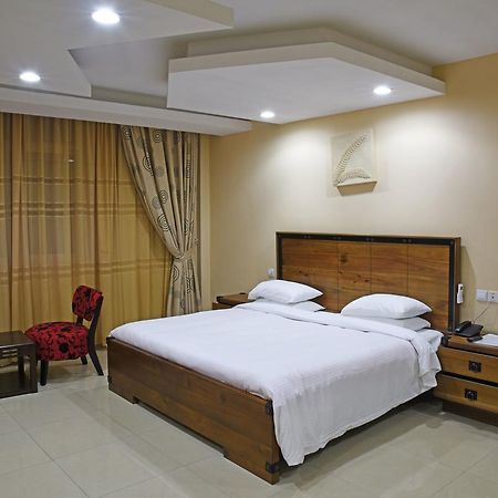 Imperial Golf View Hotel Entebbe Kültér fotó