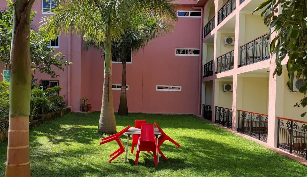Imperial Golf View Hotel Entebbe Kültér fotó