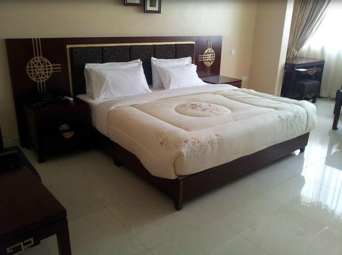 Imperial Golf View Hotel Entebbe Kültér fotó