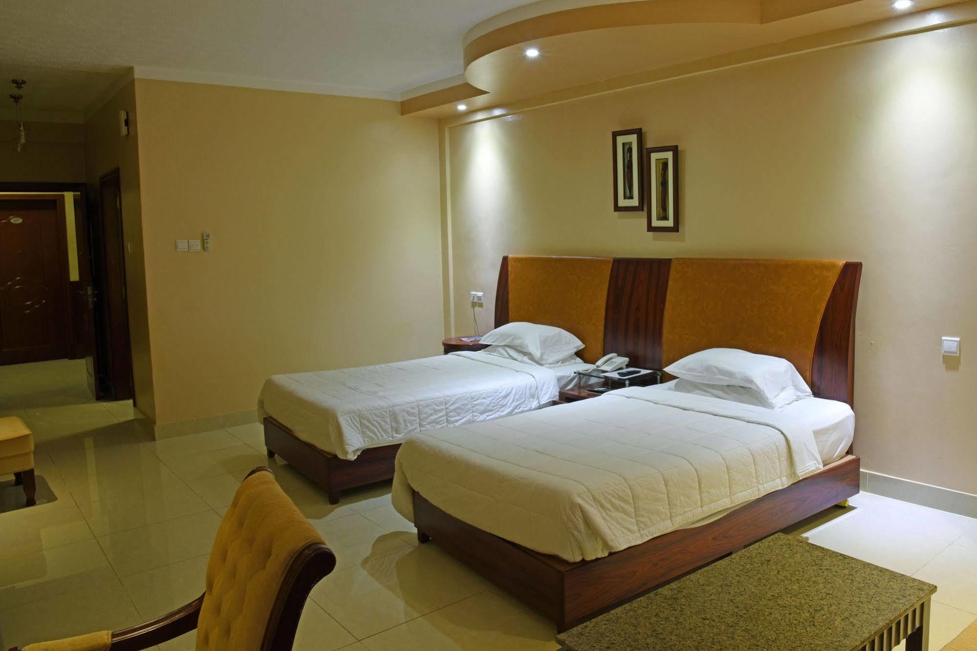 Imperial Golf View Hotel Entebbe Kültér fotó